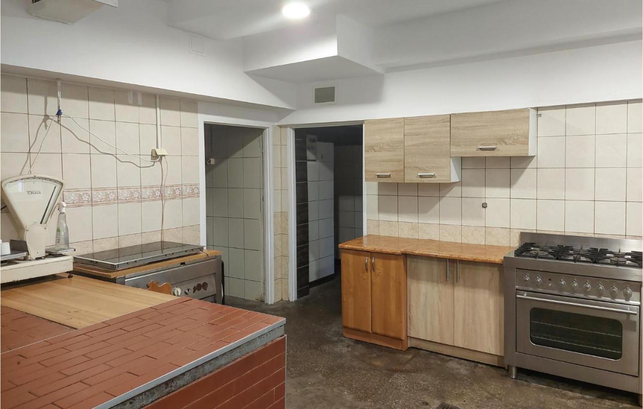Cozy Home In Raciaski Mlyn With Kitchen Raciaz Zewnętrze zdjęcie